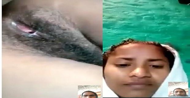 Gorakhpur bhabhi chut dikhayi video call sex MMS