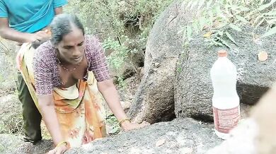 Jungle Mature Aunty Chudai Wala Dangal
